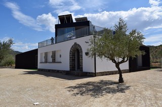 Plataforma de Ciência Aberta maintains the historic architecture of the former school building.