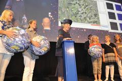 Queen Opens New LOFAR Telescope in Drenthe, Netherlands